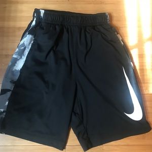 Boys Nike Basketball shorts